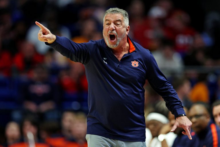 Auburn Tigers head coach Bruce Pearl calls to his team during the first half against the Alabama State Hornets in the first round of the NCAA Tournament at Rupp Arena.