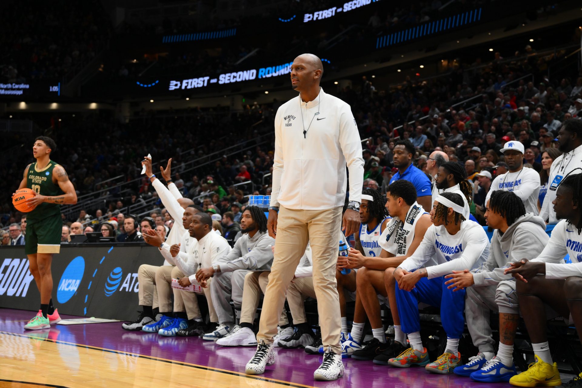 Memphis Tigers head coach Penny Hardaway reacts during the first half against Colorado State Rams at Climate Pledge Arena.