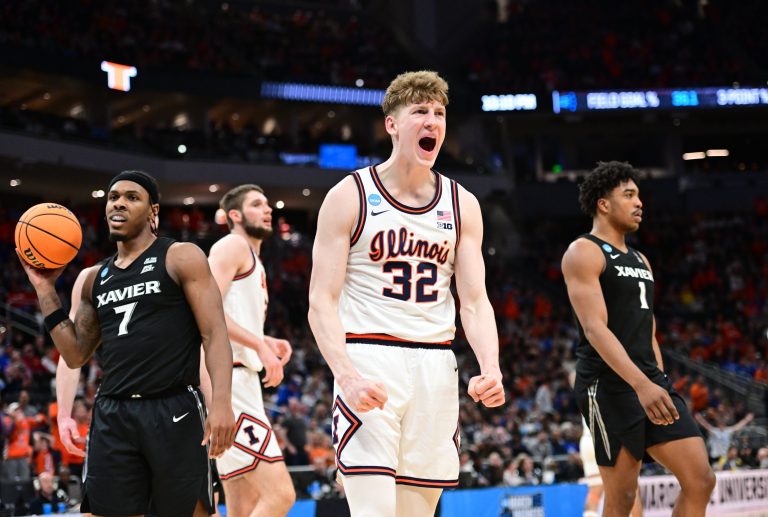 Illinois Fighting Illini guard Kasparas Jakucionis (32) reacts during the second half against the Xavier Musketeers at Fiserv Forum.