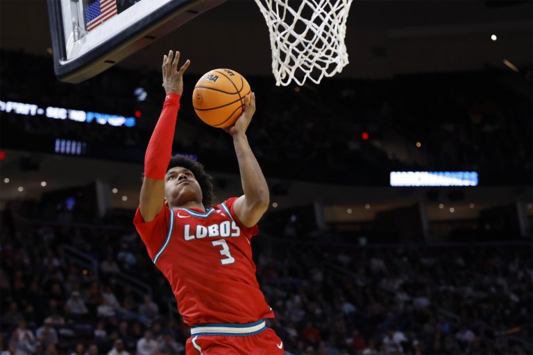 Tru Washington hit the portal following the Round of 32 and instantly became a highly sought-after recruit in the process. Where could he land?