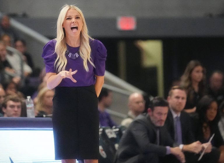 GCU Lopes head coach Molly Miller yells out to her team as they take on the ASU Sun Devils at GCU Arena in Phoenix on Nov. 30, 2022. Ncaa Womens Basketball Asu Women S Basketball At Grand Canyon University Asu At Gcu