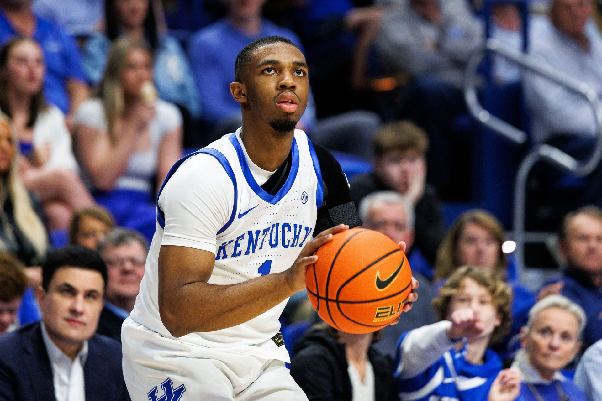 Kentucky Wildcats guard Lamont Butler (1) shoots the ball during the second half against the LSU Tigers at Rupp Arena at Central Bank Center.