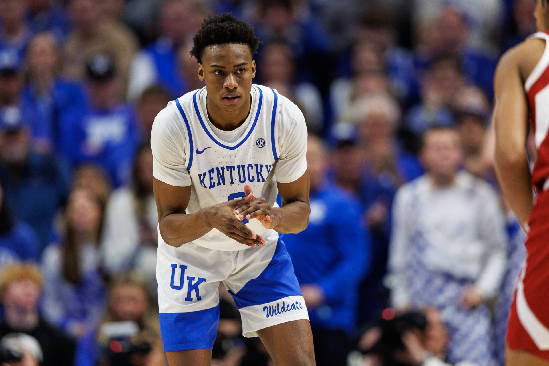 Kentucky Wildcats guard Jaxson Robinson (2) claps as he gets ready to defend during the second half against the Arkansas Razorbacks at Rupp Arena at Central Bank Center.