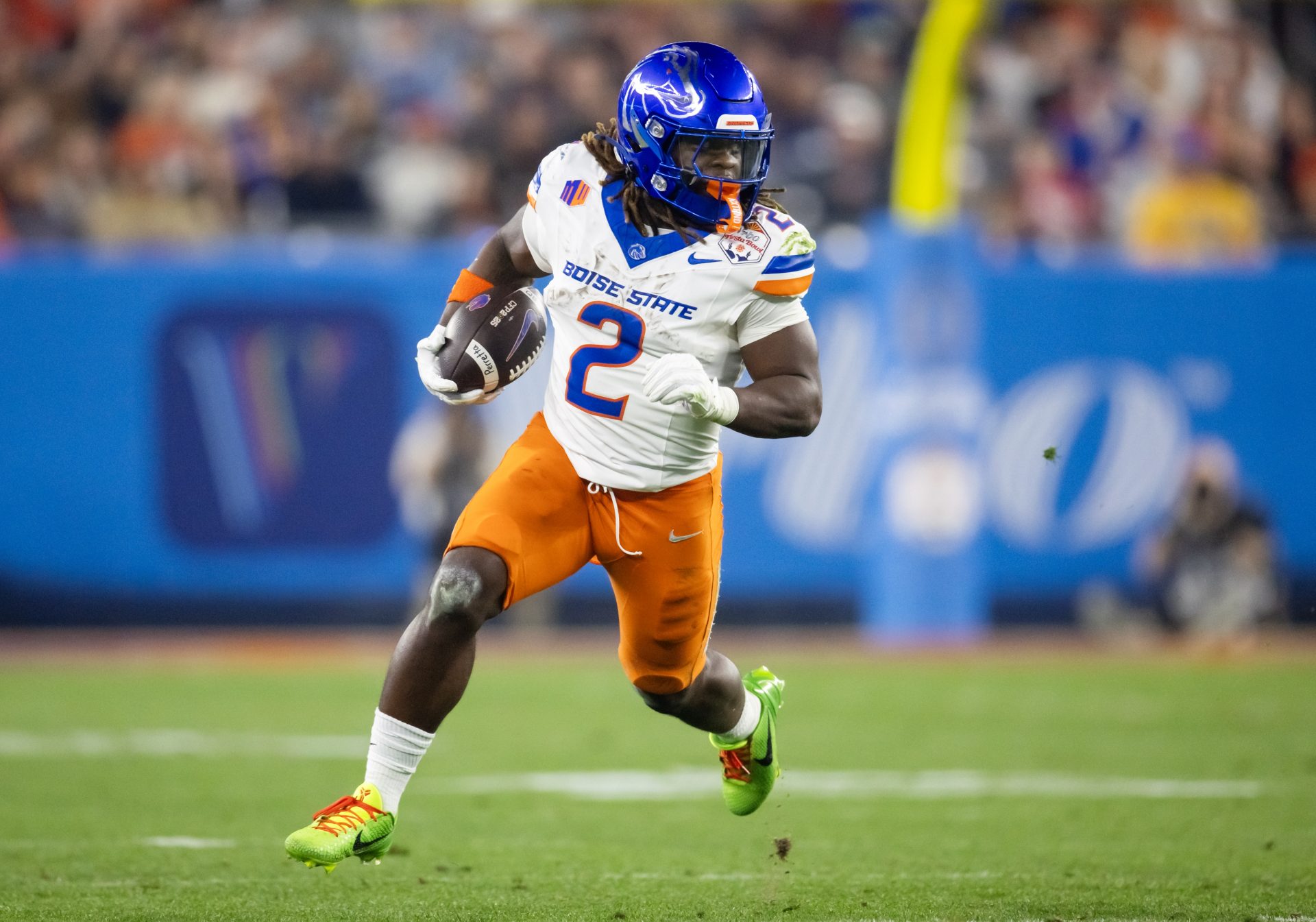 Boise State Broncos running back Ashton Jeanty (2) against the Penn State Nittany Lions during the Fiesta Bowl at State Farm Stadium. Mandatory Credit: M