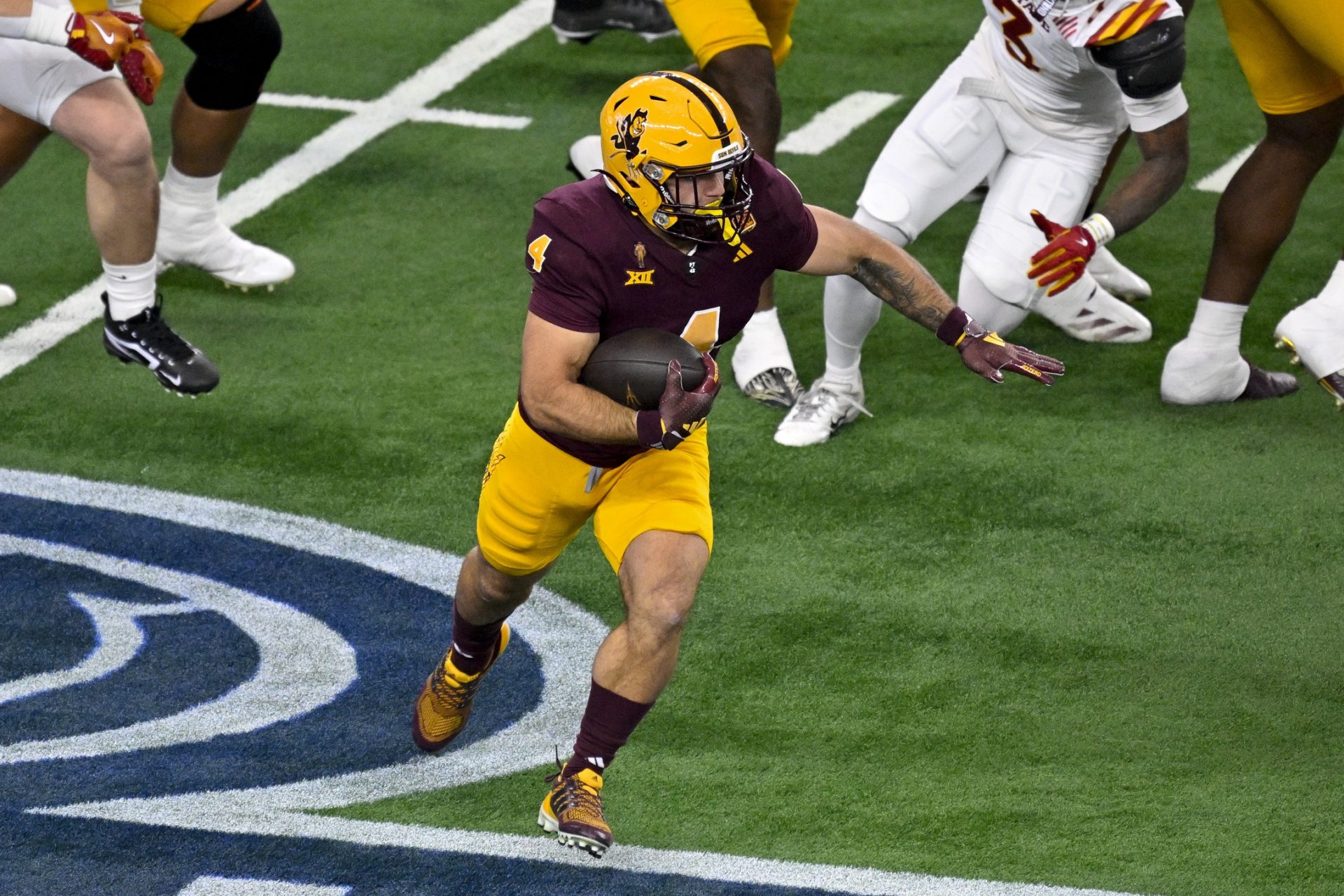 Arizona State Sun Devils running back Cam Skattebo (4) in action during the game between the Iowa State Cyclones and the Arizona State Sun Devils at AT&T Stadium.