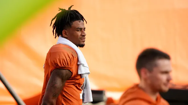 Isaiah Bond
