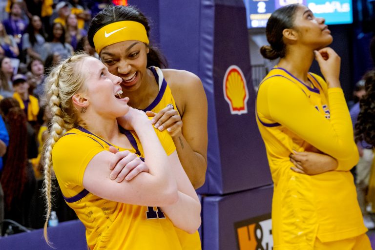 Angel Reese and Hailey Van Lith reunite in Chicago! Will this reunion rewrite their unfinished LSU story and lead the Sky to glory?