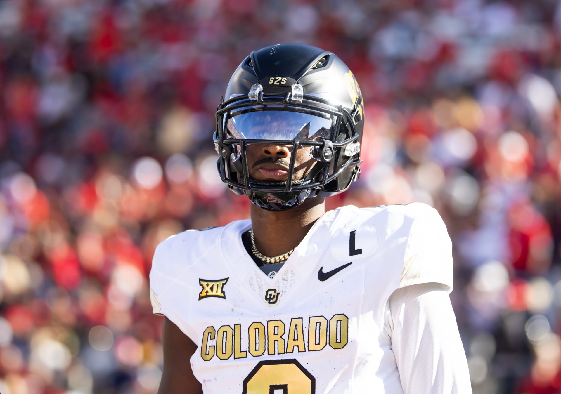 Colorado Buffalos quarterback Shedeur Sanders (2) against the Arizona Wildcats at Arizona Stadium.