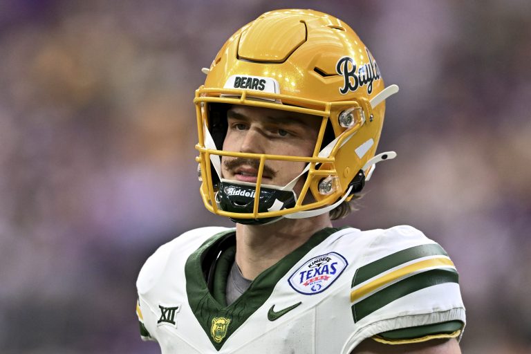 Baylor Bears quarterback Sawyer Robertson (13) looks on during the first half against the LSU Tigers at NRG Stadium.