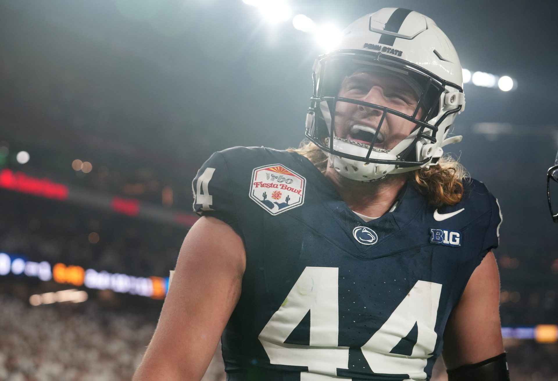 Penn State Nittany Lions tight end Tyler Warren (44) celebrates his touchdown catch against the Boise State Broncos during their Vrbo Fiesta Bowl matchup