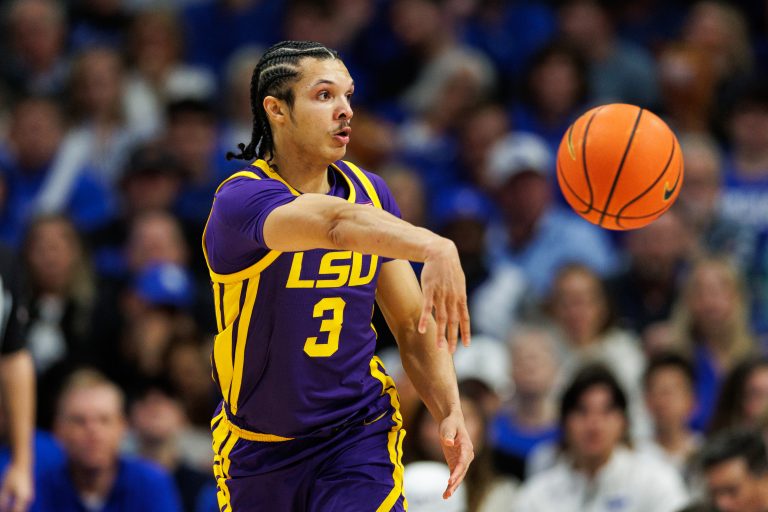 LSU Tigers guard Curtis Givens III (3) passes the ball during the second half against the Kentucky Wildcats at Rupp Arena at Central Bank Center.