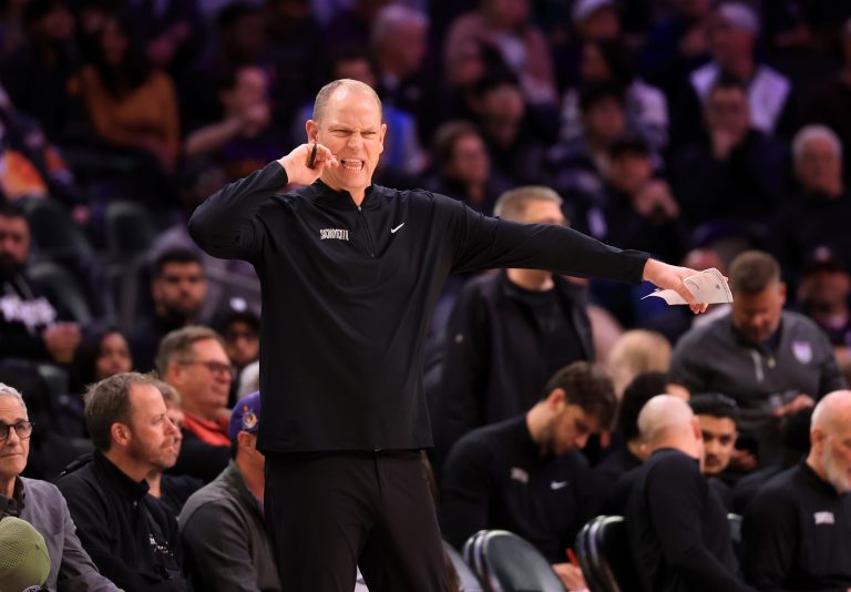 Sacramento Kings assistant coach Jim Moran against the Phoenix Suns at Footprint Center.