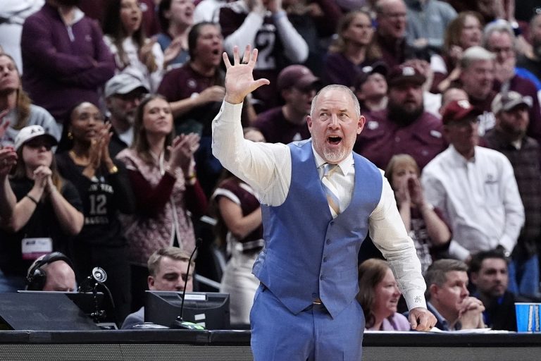 Texas A&M Aggies head coach Buzz Williams reacts during the second half in the second round of the NCAA Tournament at Ball Arena.