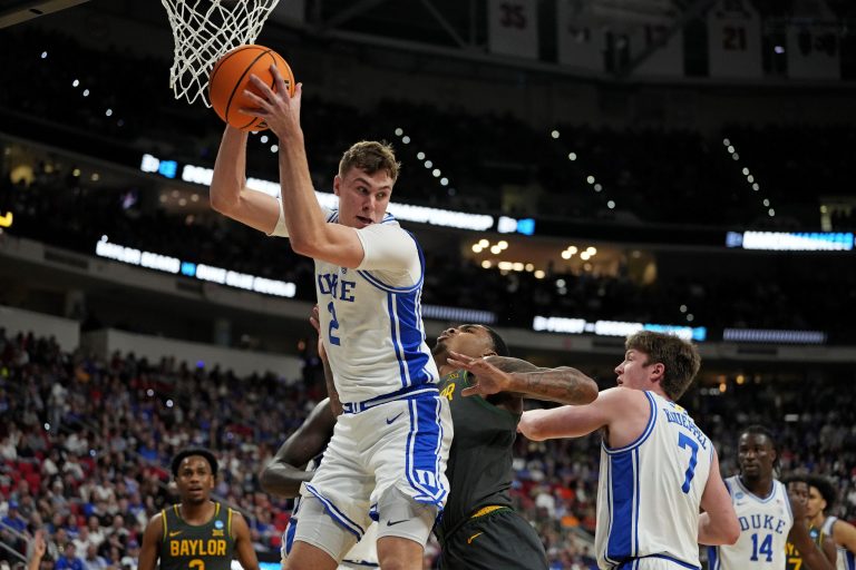 Duke Blue Devils forward Cooper Flagg (2) drives tot he basket against the Baylor Bears during the second half in the second round of the NCAA Tournament