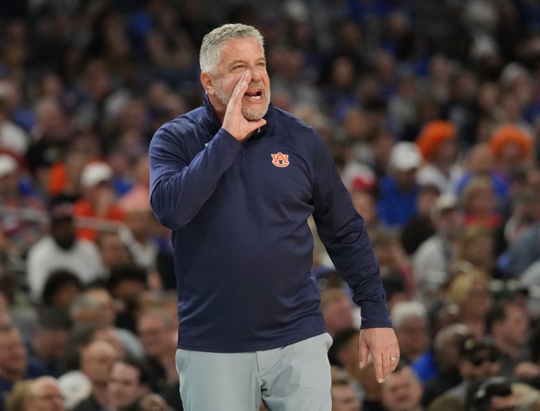 Auburn Tigers head coach Bruce Pearl calls out to his players against the Florida Gators in the semifinals of the men's Final Four of the 2025 NCAA Tournament at the Alamodome.