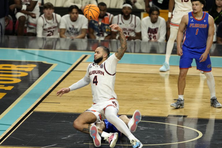 Could Johni Broome have beaten Florida if fully healthy in their historic Final Four showdown? Find out his response when asked if injury was the problem.
