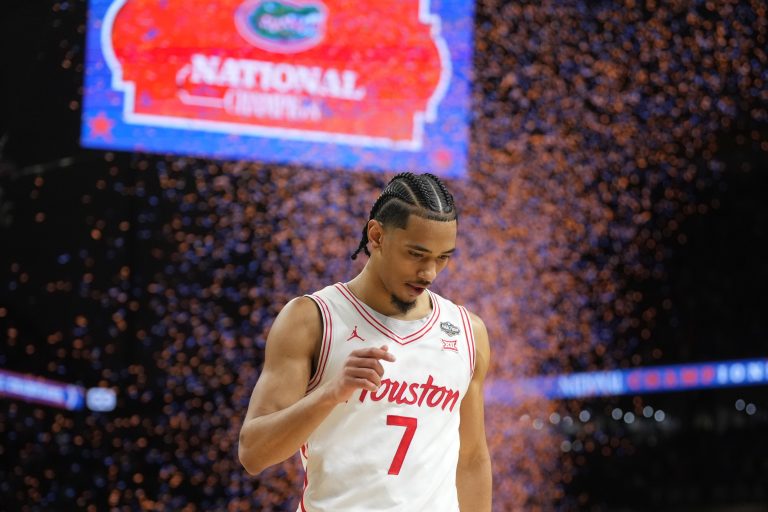 Florida won the 2025 NCAA title over Houston 65-63, however, a postgame controversy has erupted after a reporter grabbed Milos Uzan’s jersey, sparking backlash online.