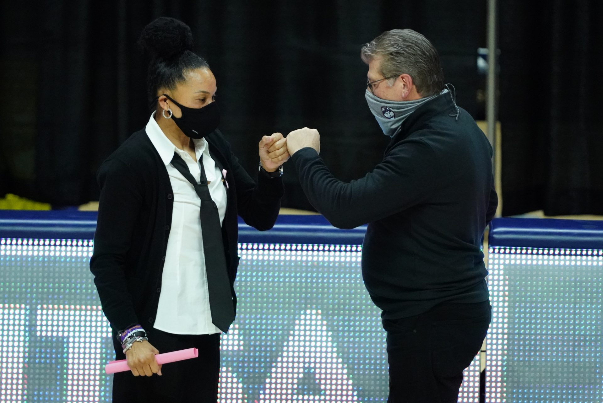 UConn Huskies head coach Geno Auriemma and South Carolina Gamecocks head coach Dawn Staley meet before the start of the game at Harry A. Gampel Pavilion.