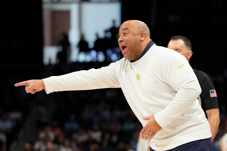Notre Dame Fighting Irish head coach Micah Shrewsberry reacts in the first half at Spectrum Center.