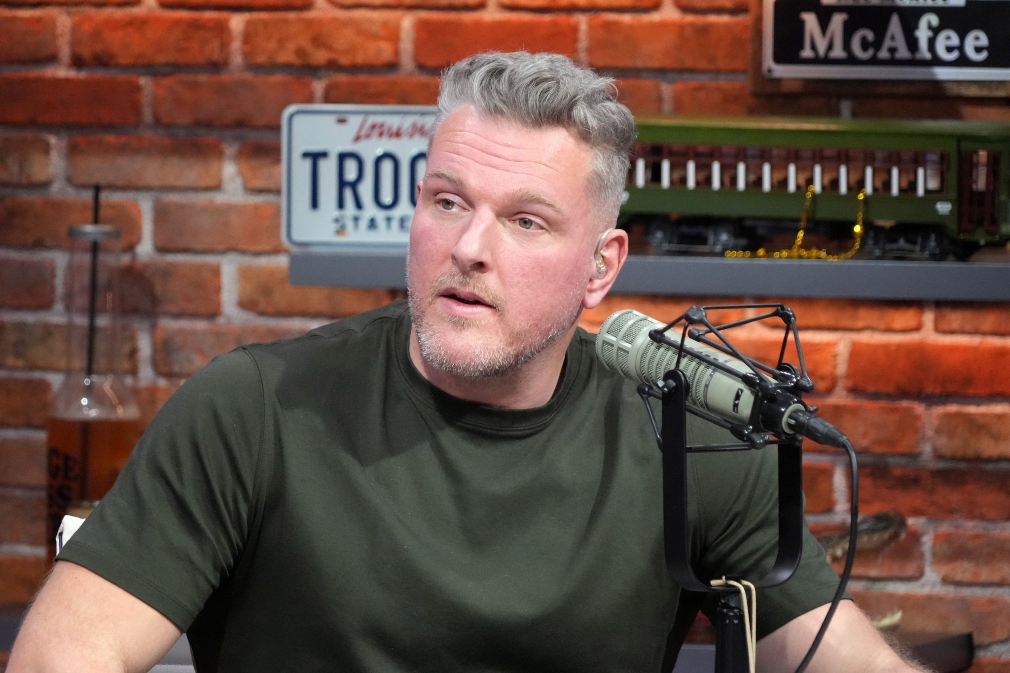"Go F**k Myself": Pat McAfee Recalls How Gambling Led To Getting An Offer From West Virginia