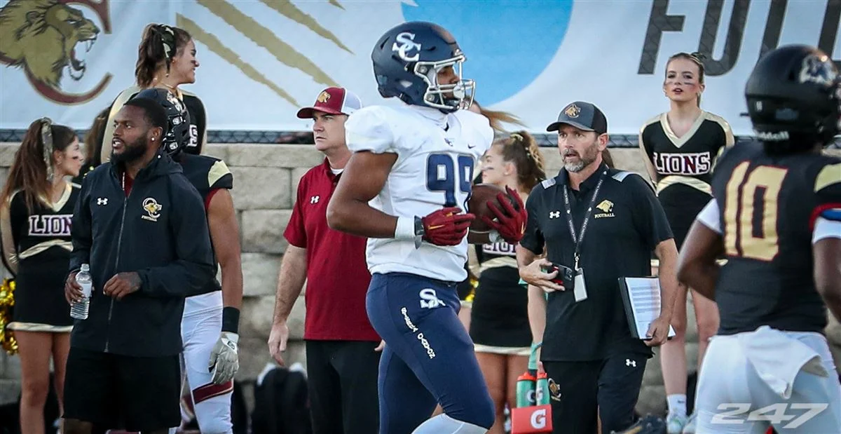 Elite EDGE Richard Wesley Reveals How One School Is Recruiting Him 'Way Harder' Than Everyone