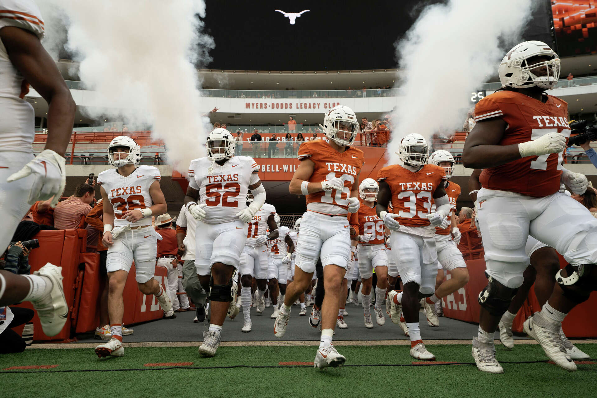Texas Insider Pushes Back On Longhorns' 'No Signature Wins in 2024' Criticism