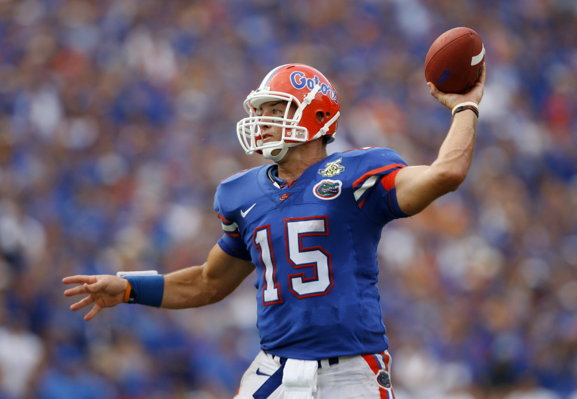 Florida Gators quarterback Tim Tebow (15) throws during the third quarter against the Tennessee Volunteers at Ben Hill Griffin Stadium in Gainesville, FL.  Florida won 59-20.