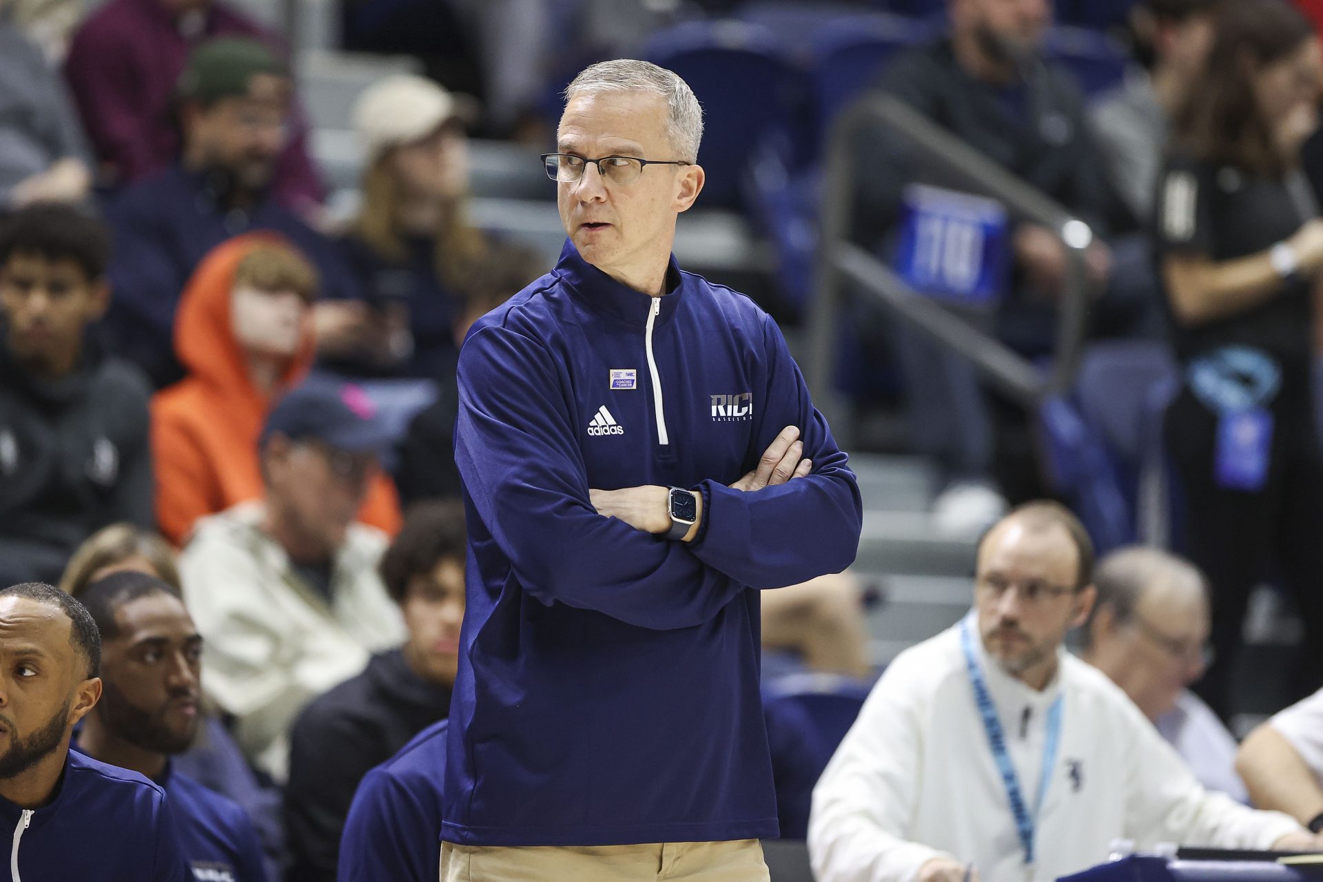 Rice Owls head coach Scott Pera reacts after a play during the first half against the Florida Atlantic Owls at Tudor Fieldhouse.