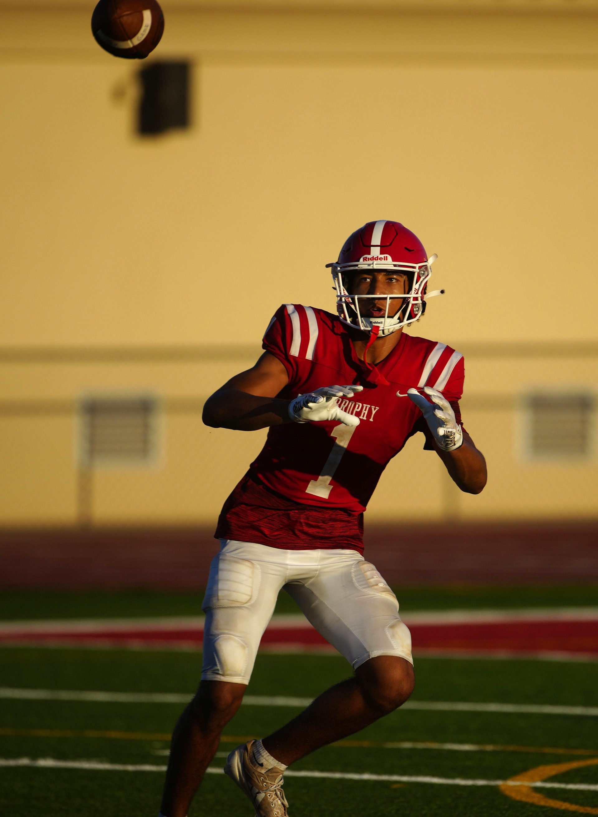 Brophy Prep wide receiver Devin Fitzgerald (1) makes a catch during a practice at Brophy College Prepatory in Phoenix on Sept. 4, 2024.