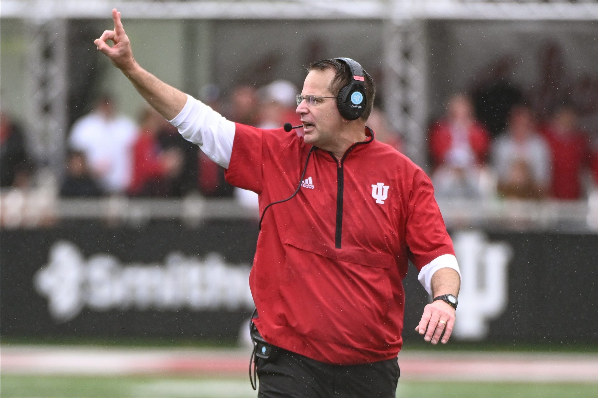 Indiana Hoosiers head coach Curt Cignetti signals to his team during the second half against the Maryland Terrapins at Memorial Stadium.