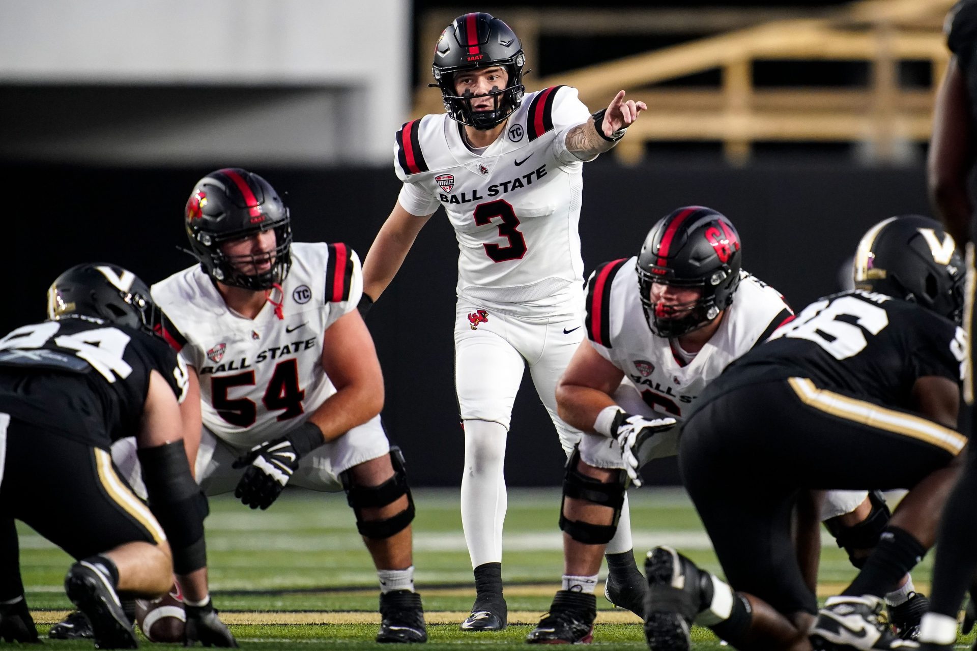 Predicting the Starting QB for all 14 AAC Teams: Tulane Football Turns To Kadin Semonza?
