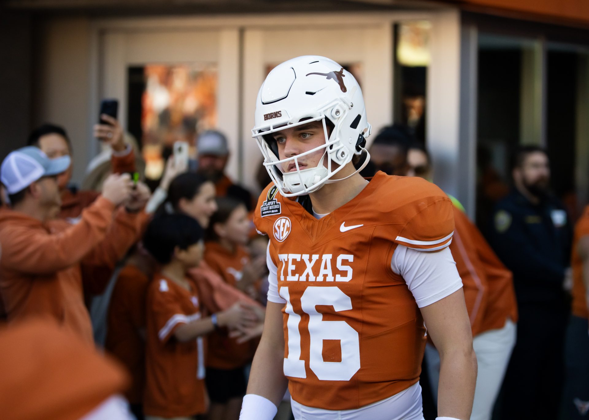 Texas Longhorns quarterback Arch Manning (16) against the Clemson Tigers during the CFP National playoff first round at Darrell K Royal-Texas Memorial Stadium.