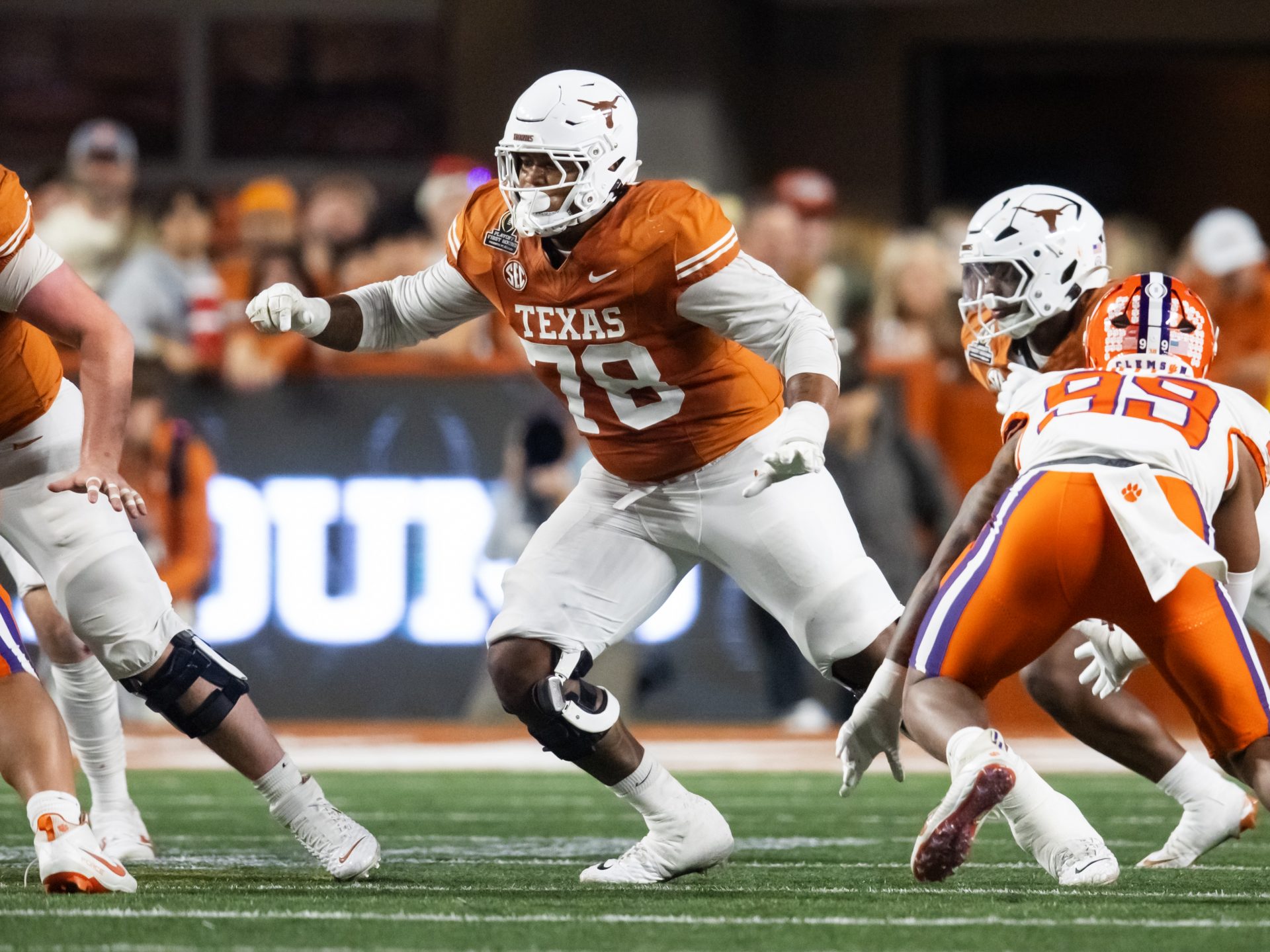 Texas Longhorns offensive lineman Kelvin Banks Jr. (78) against the Clemson Tigers during the CFP National playoff first round at Darrell K Royal-Texas Memorial Stadium.