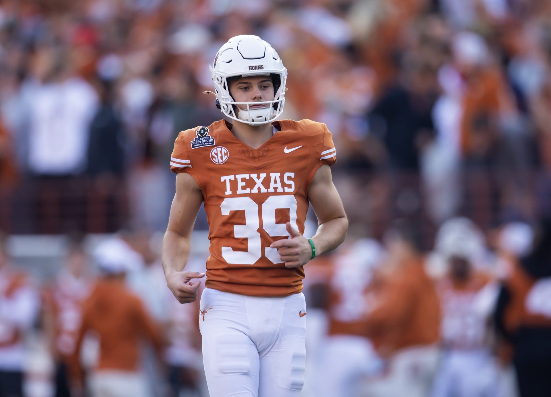 Texas Longhorns kicker Michael Kern (39) against the Clemson Tigers during the CFP National playoff first round at Darrell K Royal-Texas Memorial Stadium.