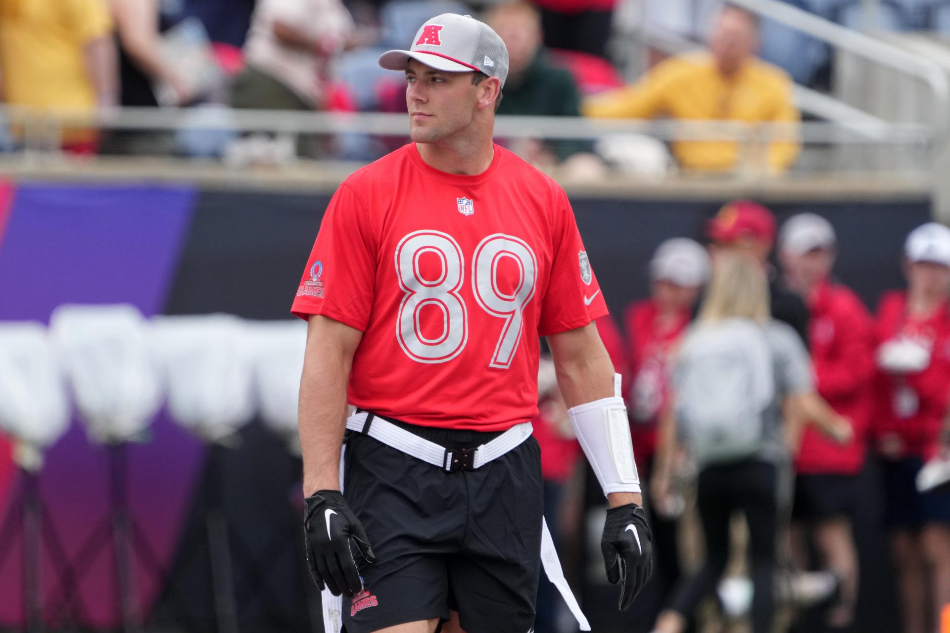 Las Vegas Raiders tight end Brock Bowers (89) during AFC Practice for the Pro Bowl Games at Camping World Stadium.