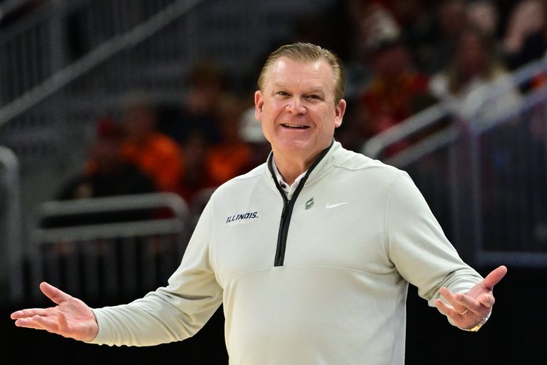 Illinois Fighting Illini head coach Brad Underwood reacts during the second half in the second round of the NCAA Tournament against the Kentucky Wildcats at Fiserv Forum.