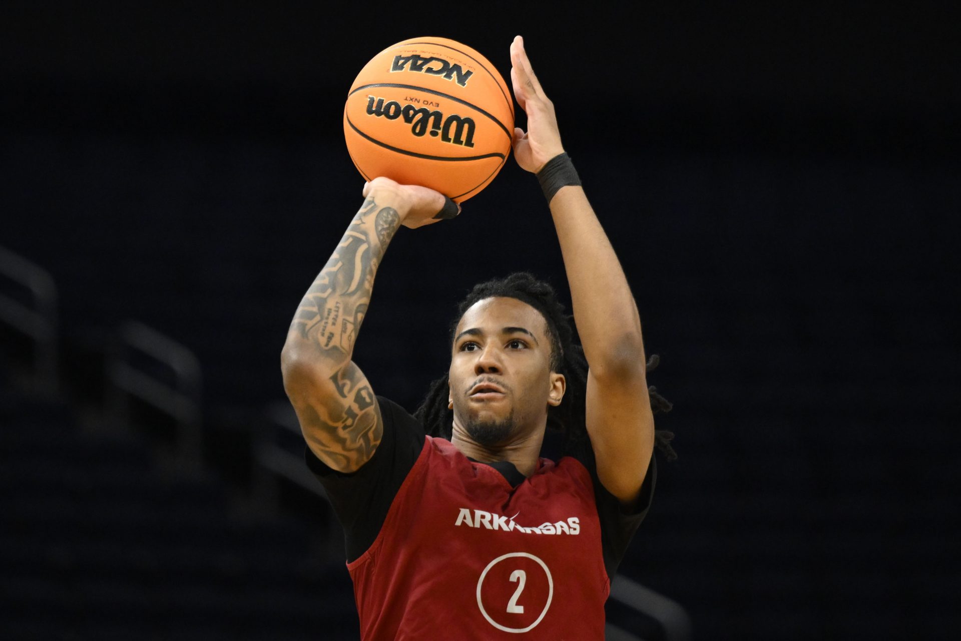 Arkansas Razorbacks guard Boogie Fland (2) shoots the basketball during NCAA Tournament West Regional Practice at Chase Center.