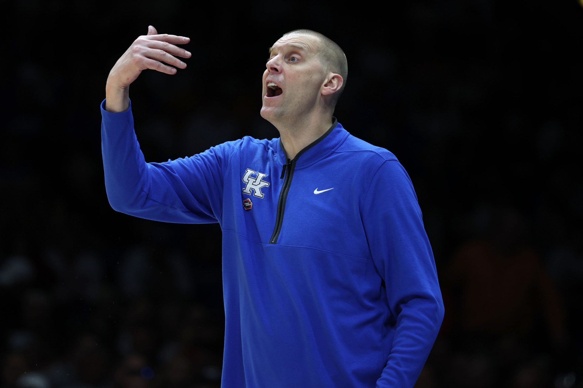 Kentucky Wildcats head coach Mark Pope reacts in the second half during a Midwest Regional semifinal of the 2025 NCAA tournament at Lucas Oil Stadium.