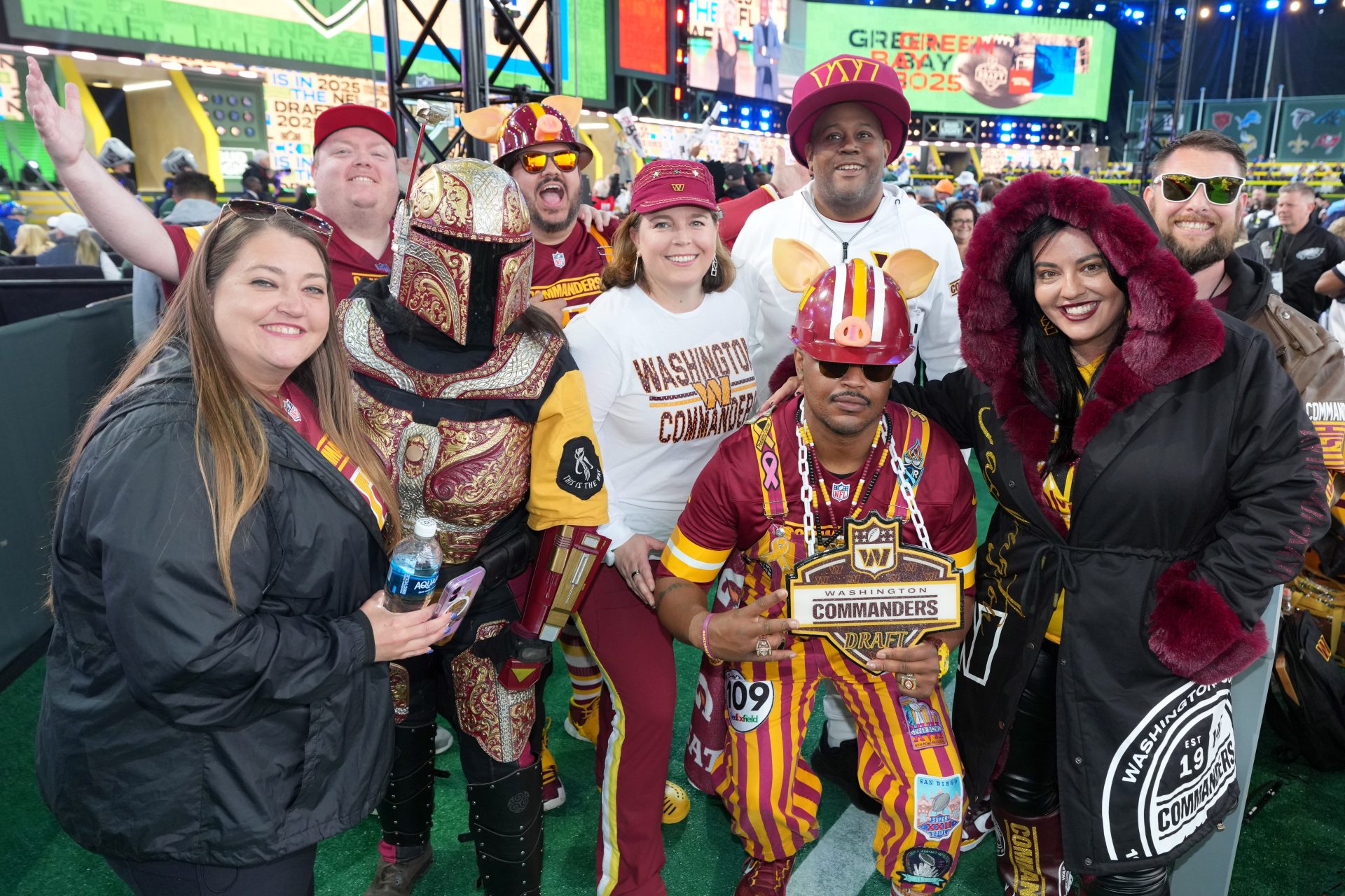 Washington, D.C., will host the 2027 NFL Draft on the National Mall, capping a stunning Commanders revival and igniting the city’s football fervor.