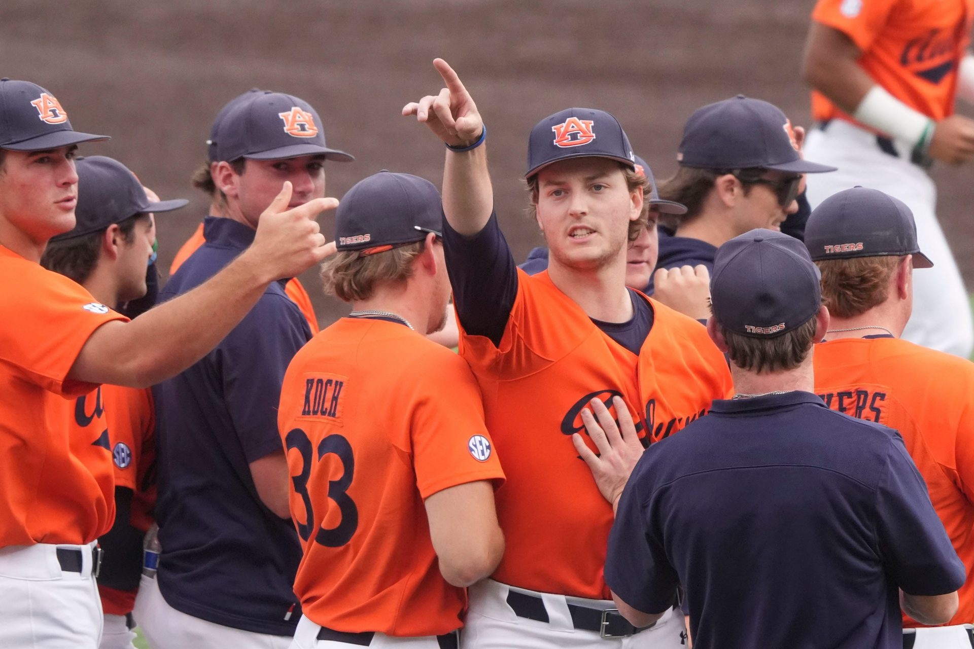 Auburn's Cade Fisher (3) points into the stands after the win over Tennessee in game 3 of the an NCAA baseball game