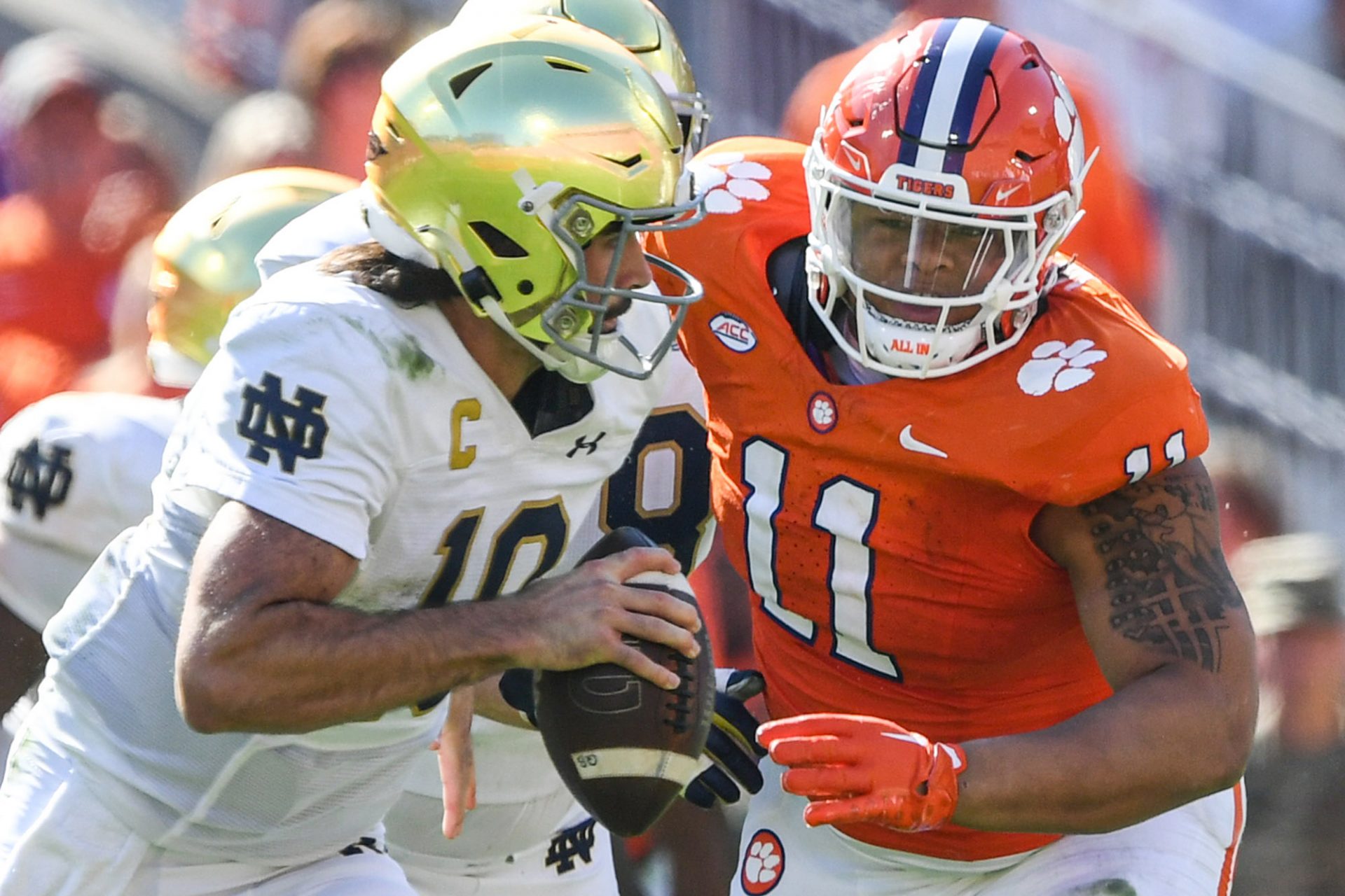 Clemson and Notre Dame’s 12-year football series is official, and college football fans are flooding social media with bold reactions.