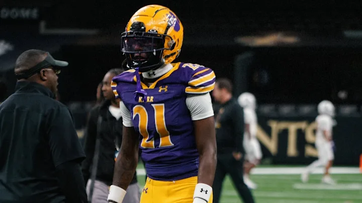 6’3’’ Cornerback Pledges to Texas With Hustle Mindset That Matches the Program