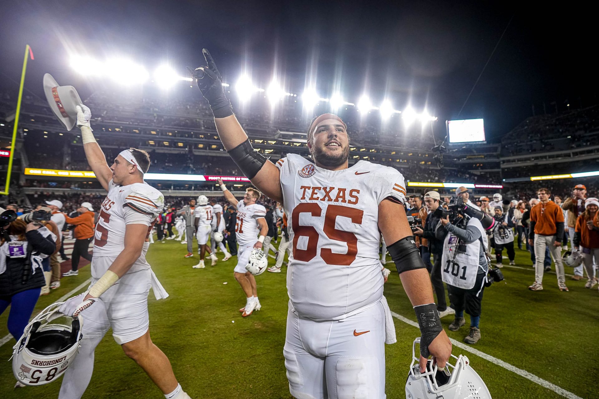 Texas Longhorns offensive lineman Jake Majors (85) celebrates the 17-7 win over Texas A&M in the Lone Star Showdown at Kyle Field