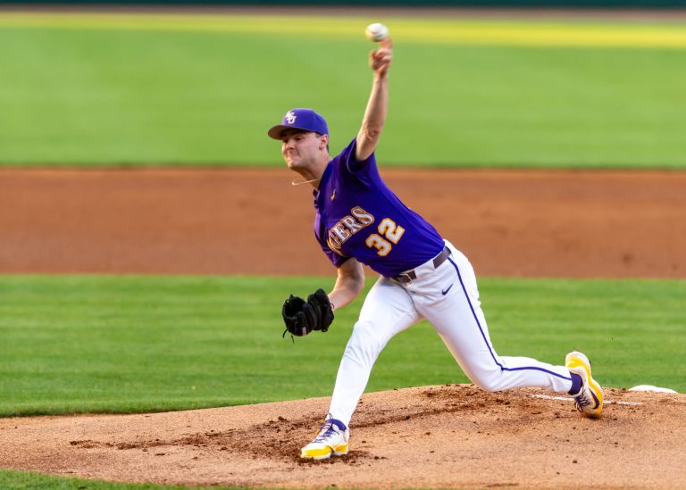Tigers starting pitcher Kade Anderson 32 on the mound as LSU Tigers take on Alabama Baseball in Baton Rouge, LA.