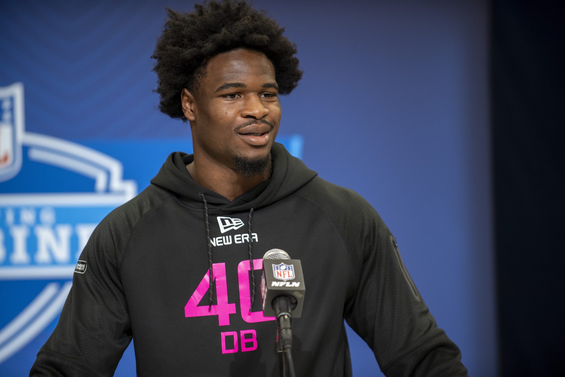 South Carolina defensive back Nick Emmanwori (DB40) during the 2025 NFL Combine at Lucas Oil Stadium.