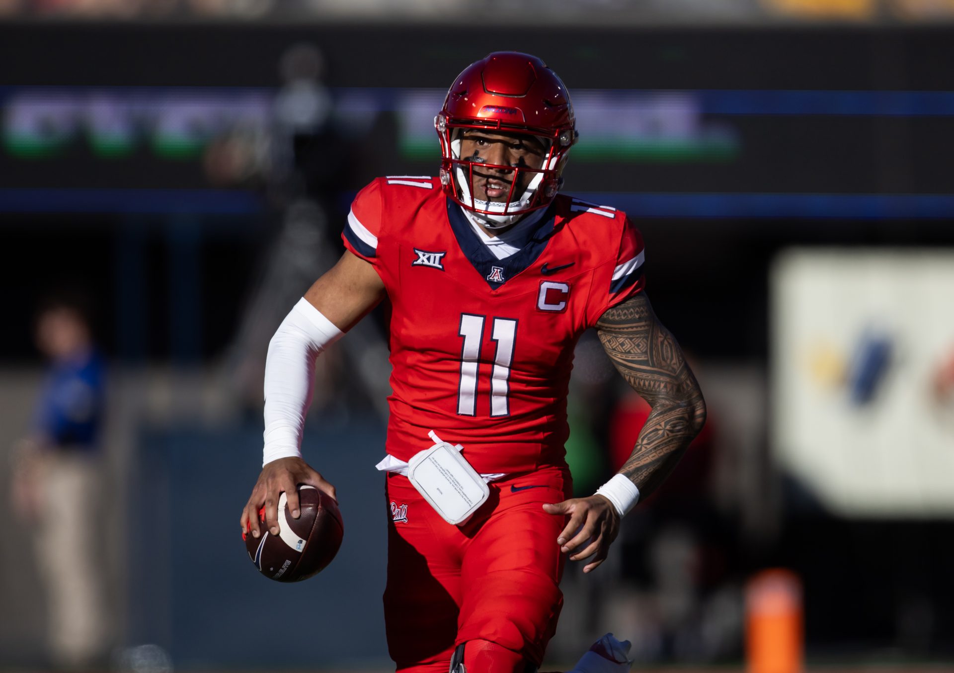 Arizona Wildcats quarterback Noah Fifita (11) against the Arizona State Sun Devils during the Territorial Cup at Arizona Stadium.