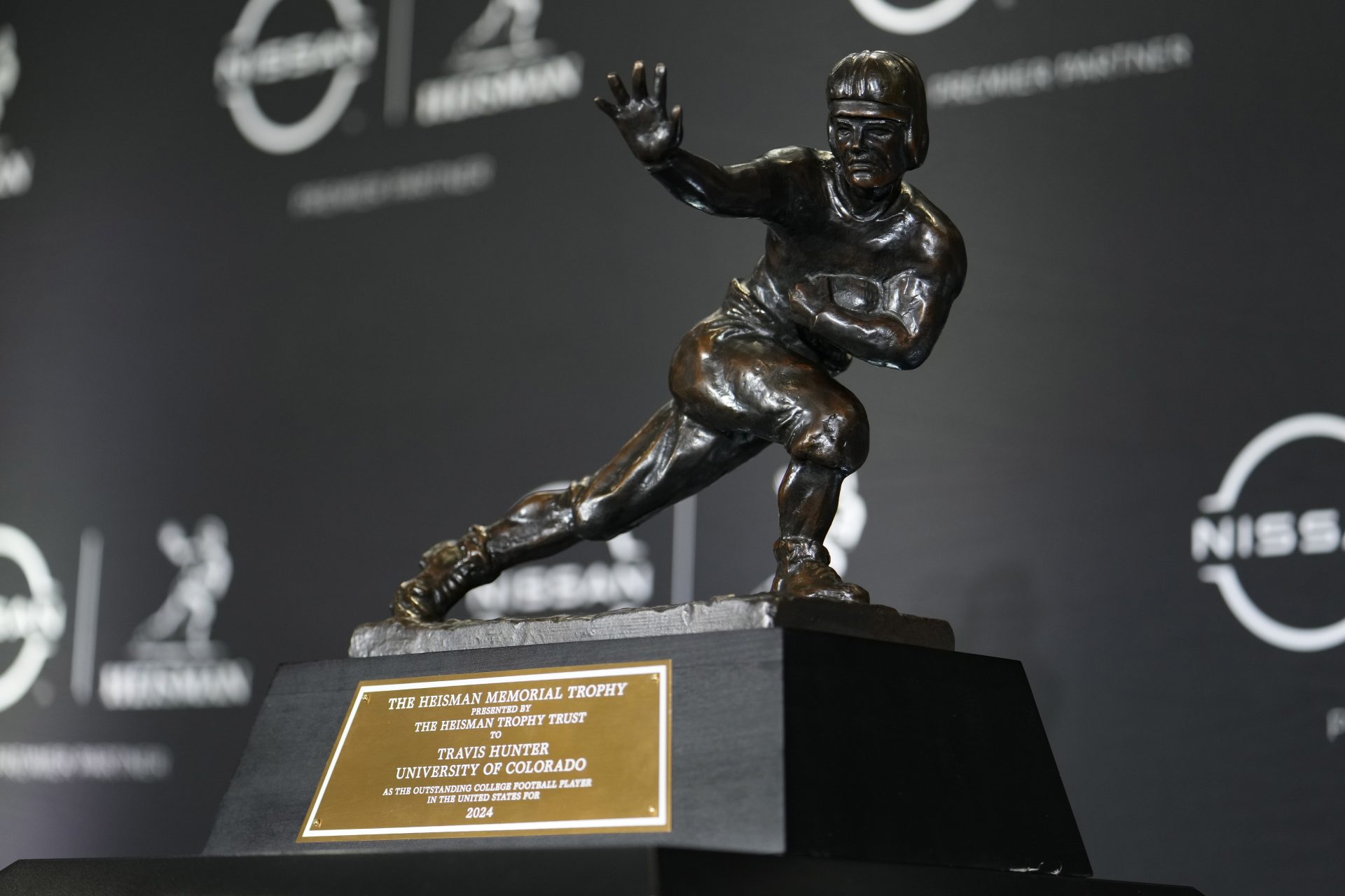 A general view of the 2024 Heisman Trophy awarded to Colorado Buffaloes wide receiver/cornerback Travis Hunter during the 2024 Heisman Trophy Presentation.