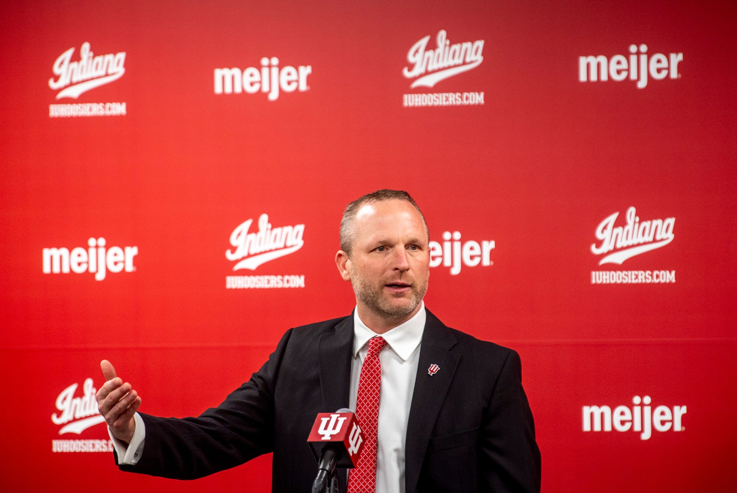 Indiana University men's basketball Head Coach Darian DeVries speaks at the introductory press conference at Simon Skjodt Assembly Hall on Wednesday, March 19, 2025.