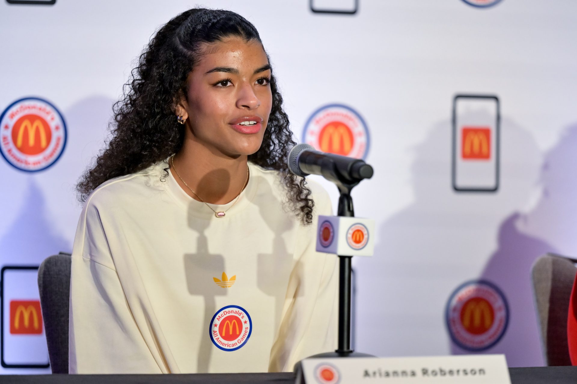 McDonald's All American West forward Arianna Roberson speaks during a press conference at JW Marriott Houston by The Galleria.