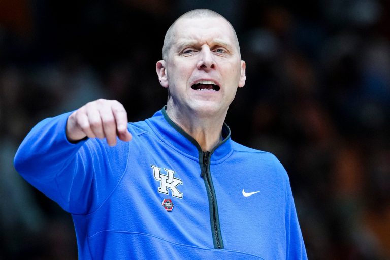 Kentucky Wildcats head coach Mark Pope calls out to his team Friday, March 28, 2025, during the NCAA Tournament Sweet 16 game at Lucas Oil Stadium in Indianapolis.